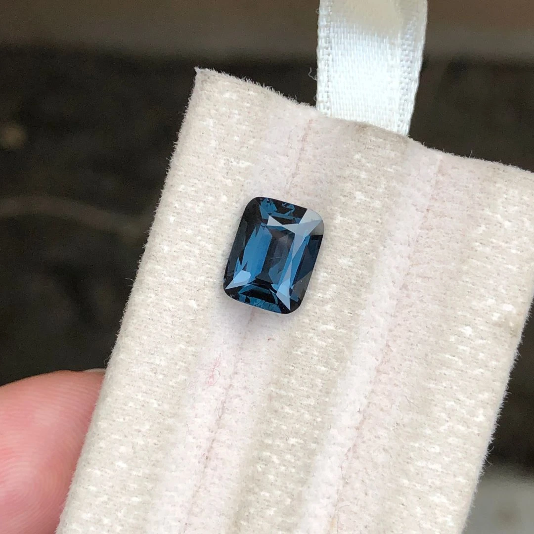 3.12 ct Natural Blue Spinel Cushion Shape Loose Gemstone from Tanzania — view 9